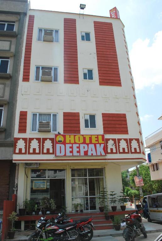 Hotel Deepak Джапур Экстерьер фото